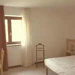 Oliveto Mare Carso Feriehus *
